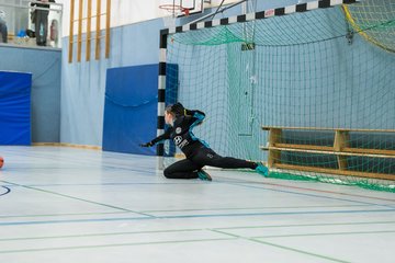 Bild 112 - F Loewinnen Hallen Cup